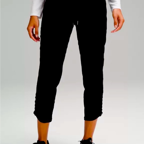 Lululemon Dance Studio Crop Pant - Picture 1 of 10
